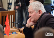 на сессии Харьковского областного совета депутаты приняли заявление относительно политической ситуации в стране