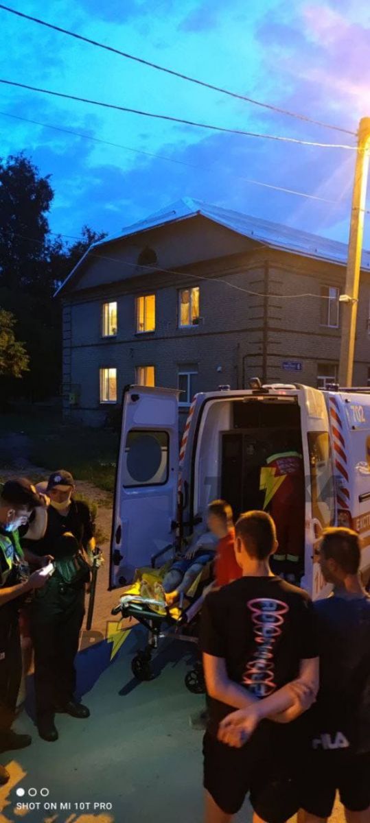 В Харькове за мобильный телефон жестоко избили парня. Новости Харькова