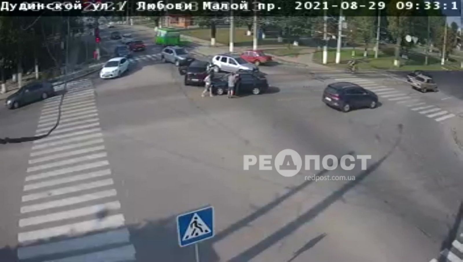 ДТП Харьков: на перекрестке столкнулись ВАЗ-2110 и BMW I3