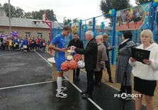 Открытие школьного стадиона в Харькове