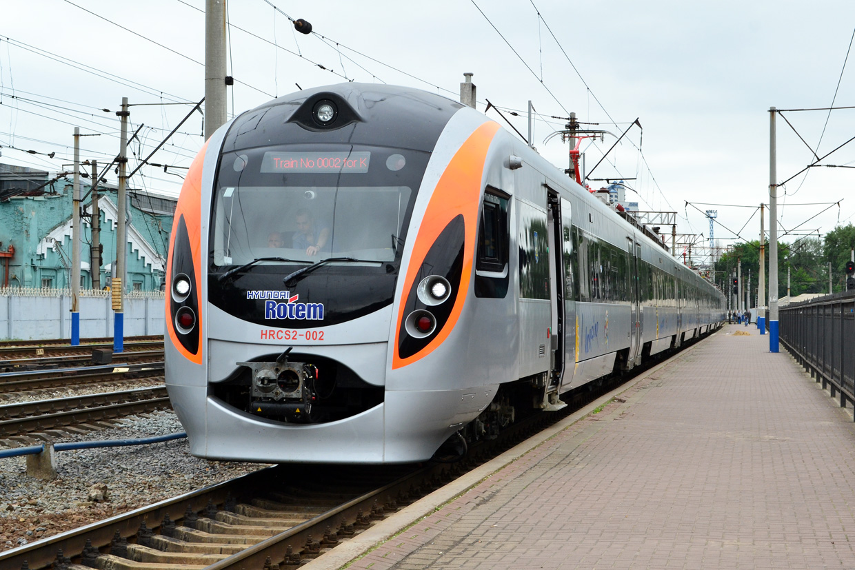С Украины будет курсировать поезд в Польшу