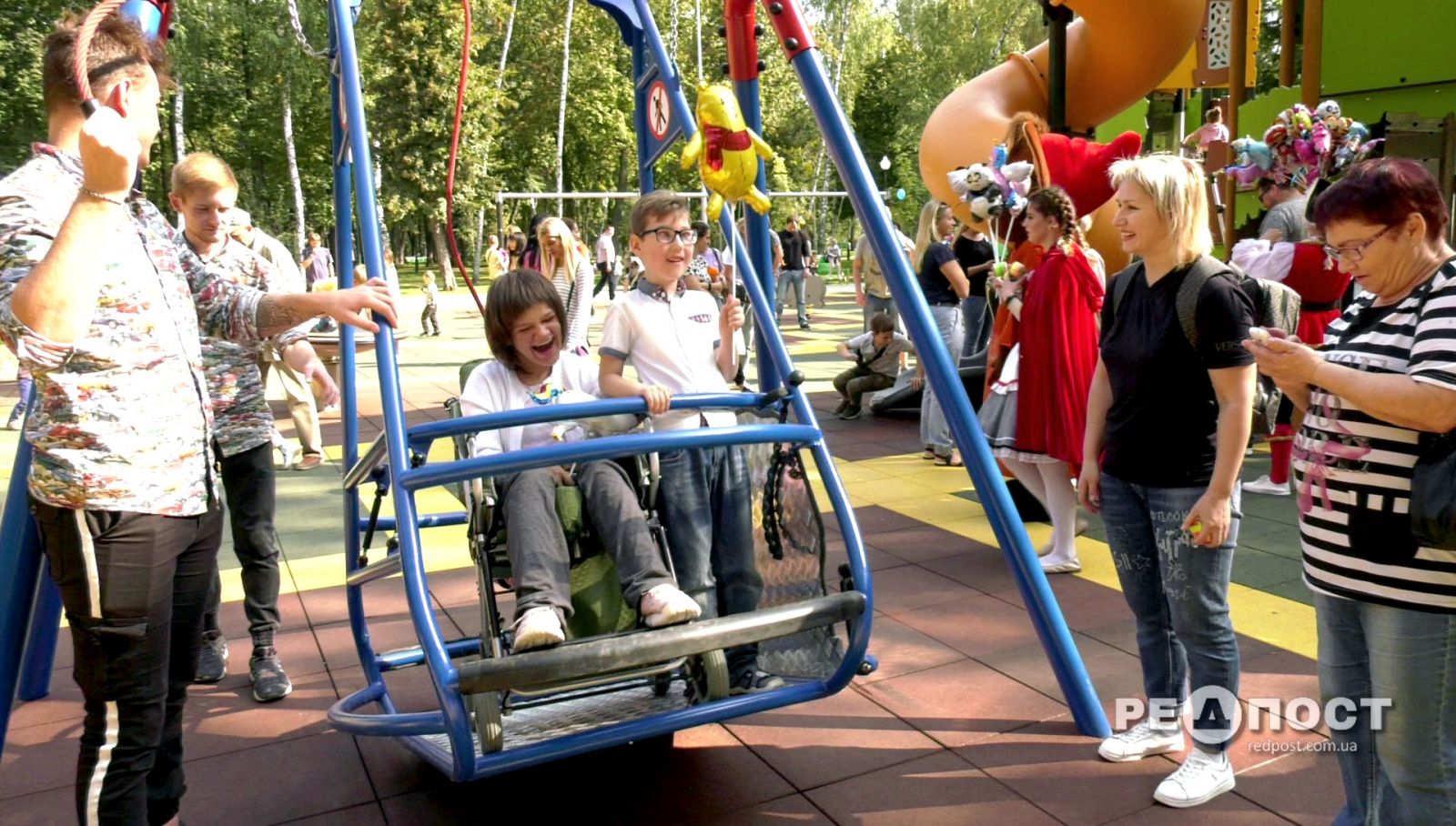 Парк Горького в Харькове инклюзивная площадка