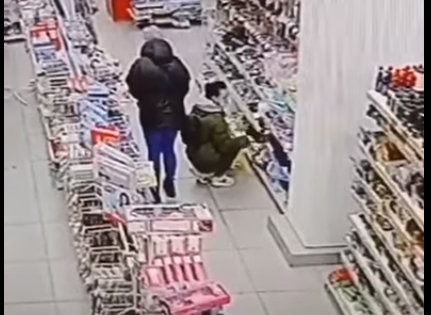 Криминал Харьков: Видео дерзкой кражи в магазине