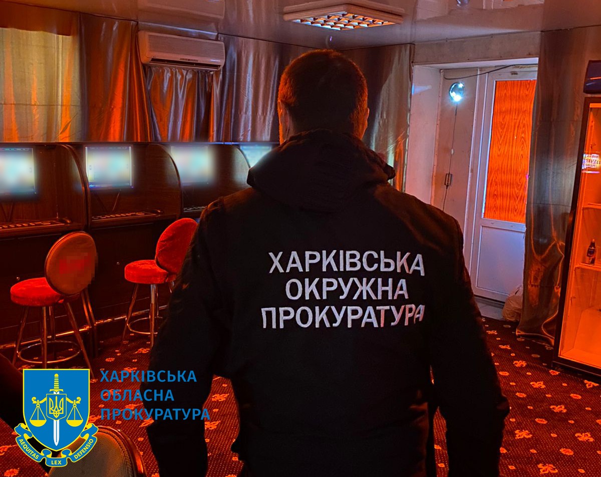 Криминал Харьков: В Мерефе прикрыли игровой центр с виртуальным казино
