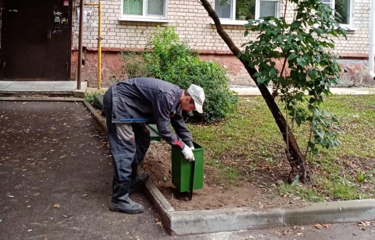 В Харькове воровали мусорные урны 