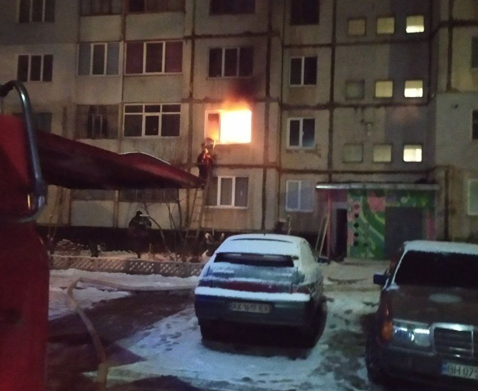 Пожар Харьков: На пожаре в Первомайском спасли женщину