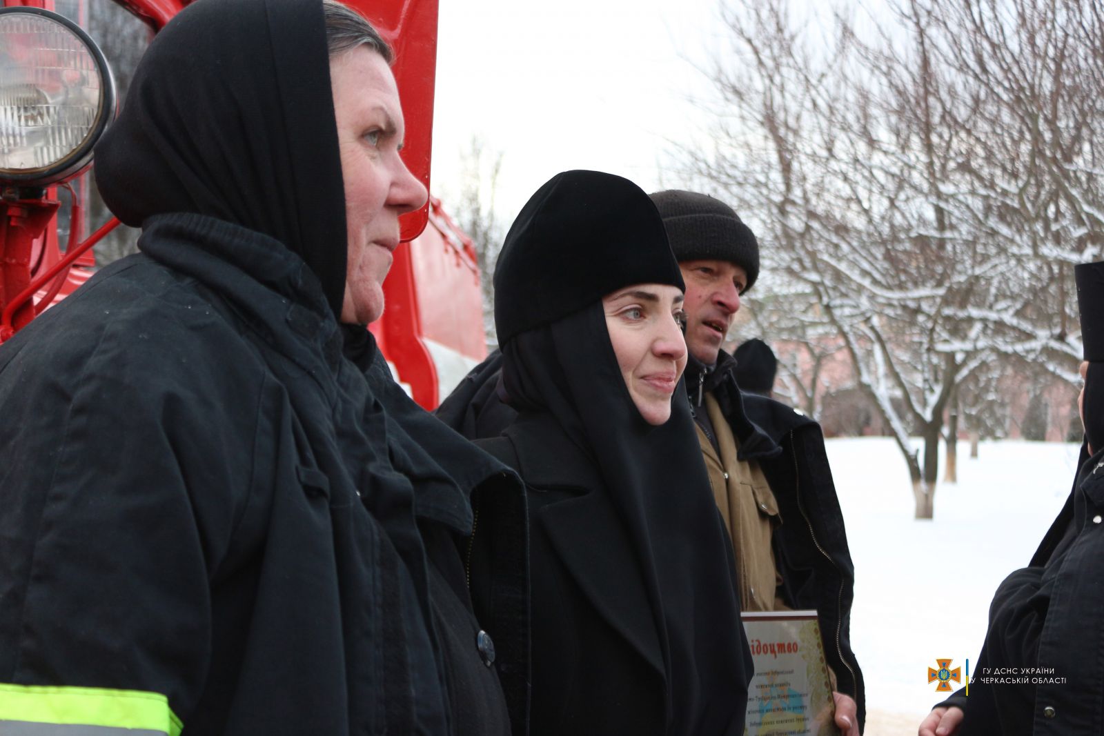 Пожарные-монахини в Украине 