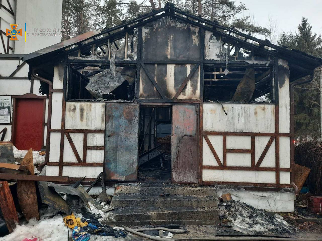Пожар Харьков: на Белгородском шоссе сгорела хозпростройка
