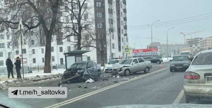 ДТП Харьков: на Клочковской столкнулись три автомобиля.