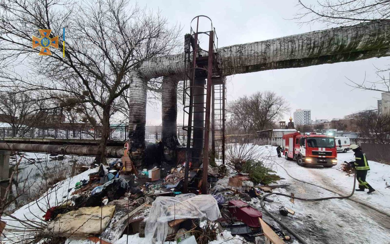 Бездомный получил ожоги на теплотрассе в Харькове