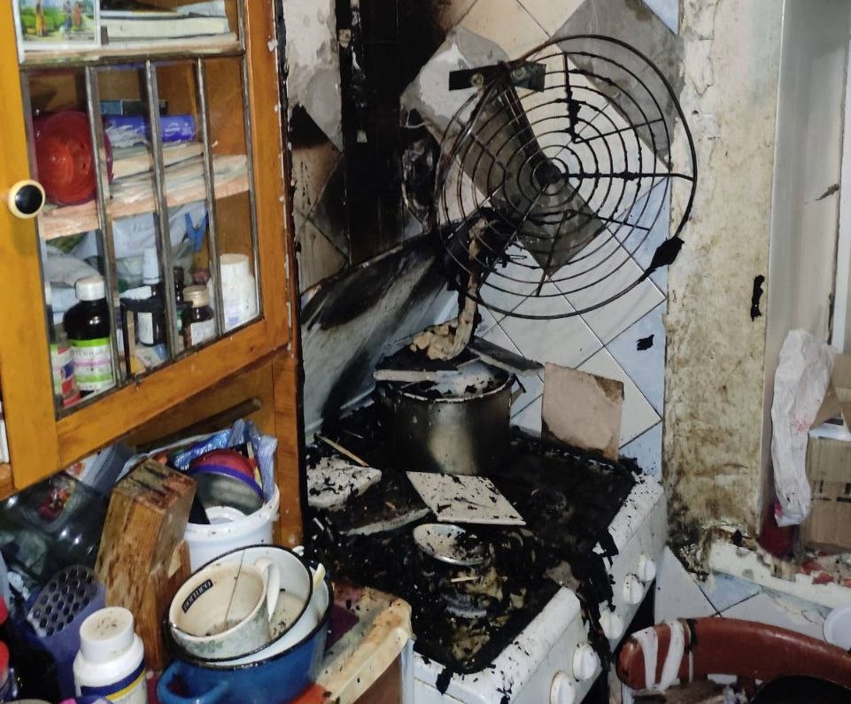 Пожар Харьков: двух человек спасли из горящей квартиры на улице Ляпунова