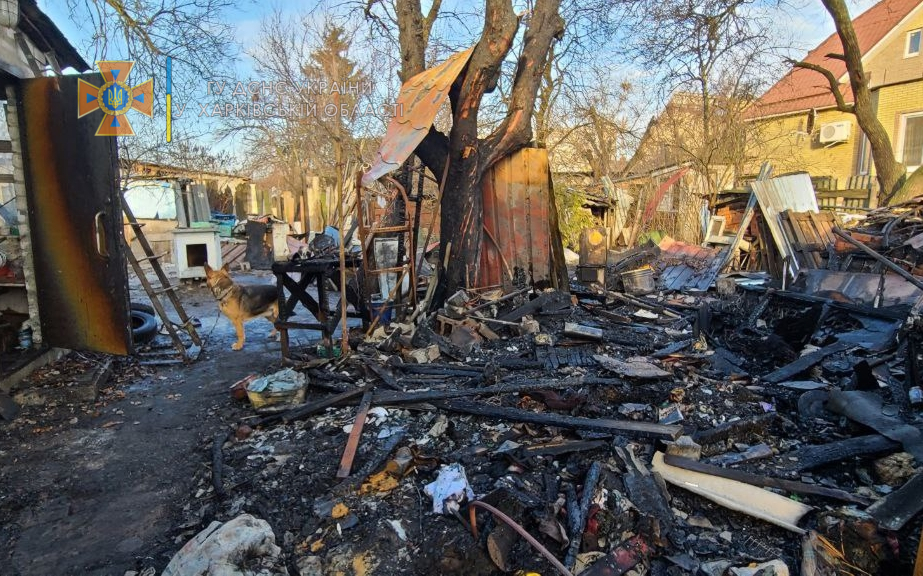 Пожар Харьков: сгорело хозяйственное здание