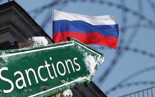 Санкции против России: под ударом пять банков и три олигарха