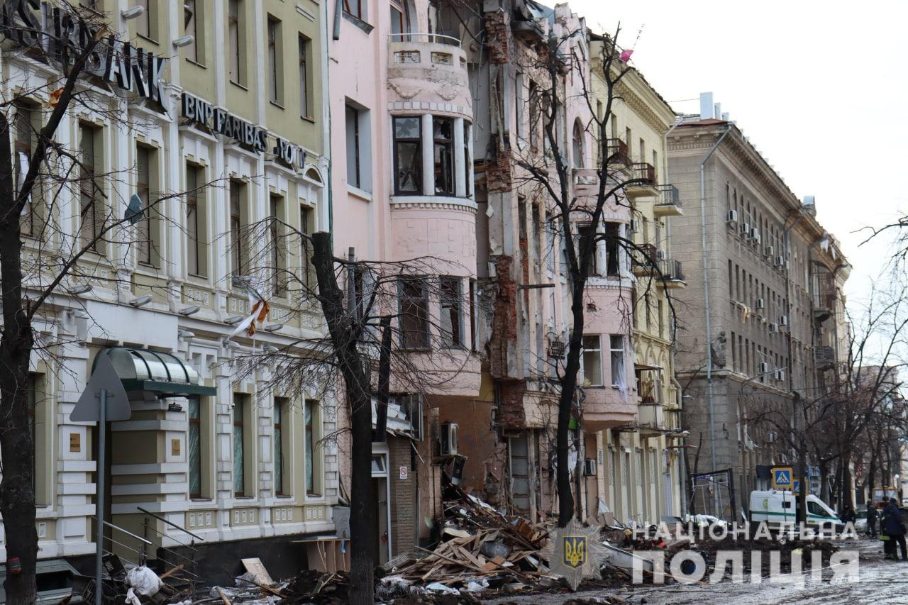 Агрессия России: Харьков забрасывают кассетными бомбами