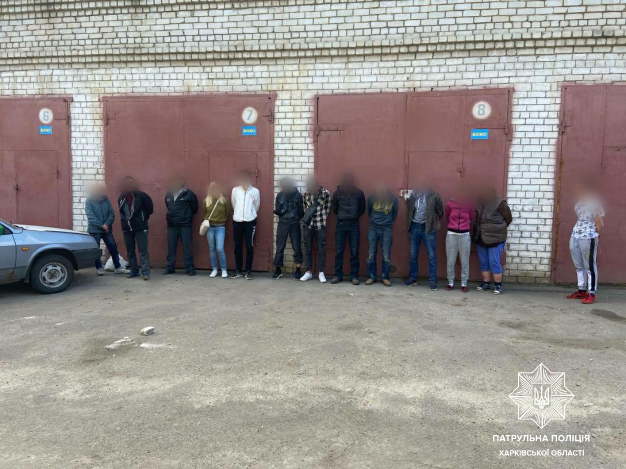 Криминал Харьков: Пойманы 14 мародеров, всей толпой обворовывавших магазин