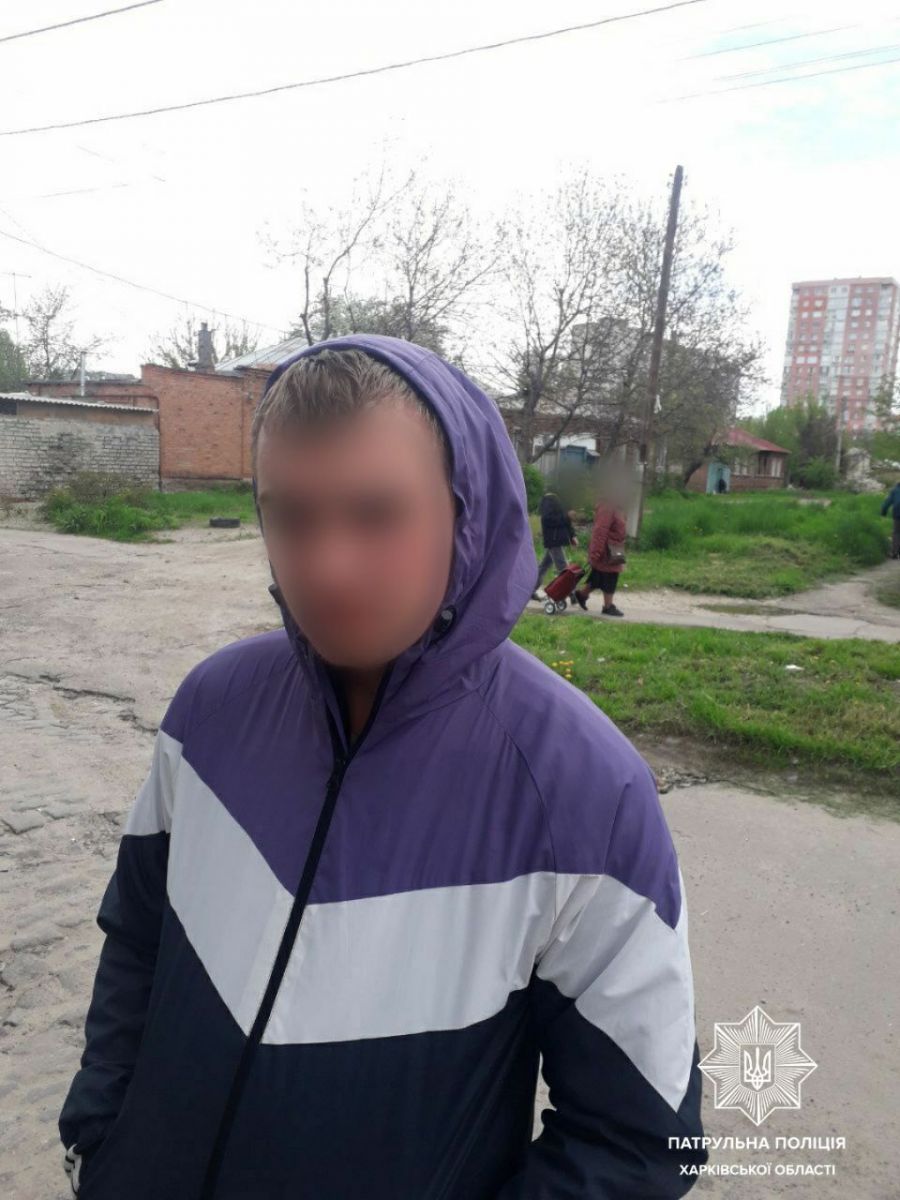 Криминал Харьков: Пытались убежать от патрульных и были пойманы закладчики с грузом наркотиков