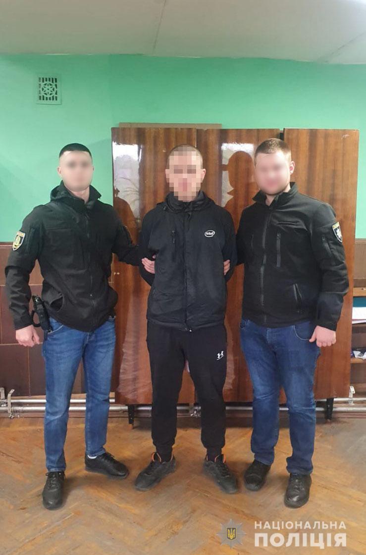 Криминал Харьков: Рецидивист обокрал супермаркет на ХТЗ и пойман полицией
