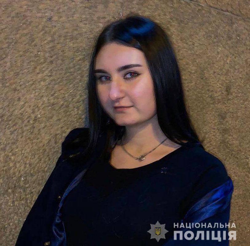 Криминал Харьков: Пропала без вести сбежавшая из больницы 16-летняя Алиса Субботина