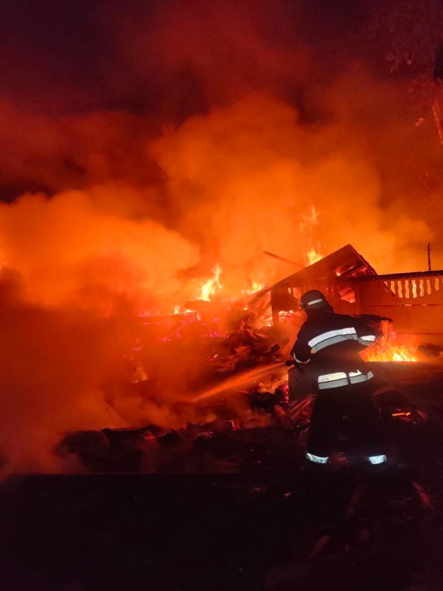 Пожар в Новобаварском районе Харькова 