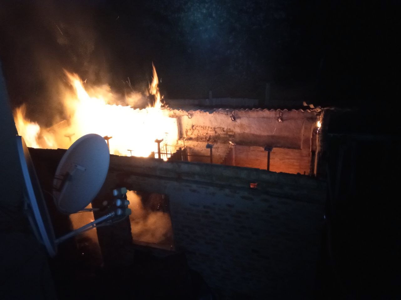 Четыре человека погибли под завалами дома после прилета в Чугуевский район