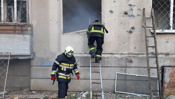 Новости Харькова: как тушили пожары после артобстрела Немышлянского района