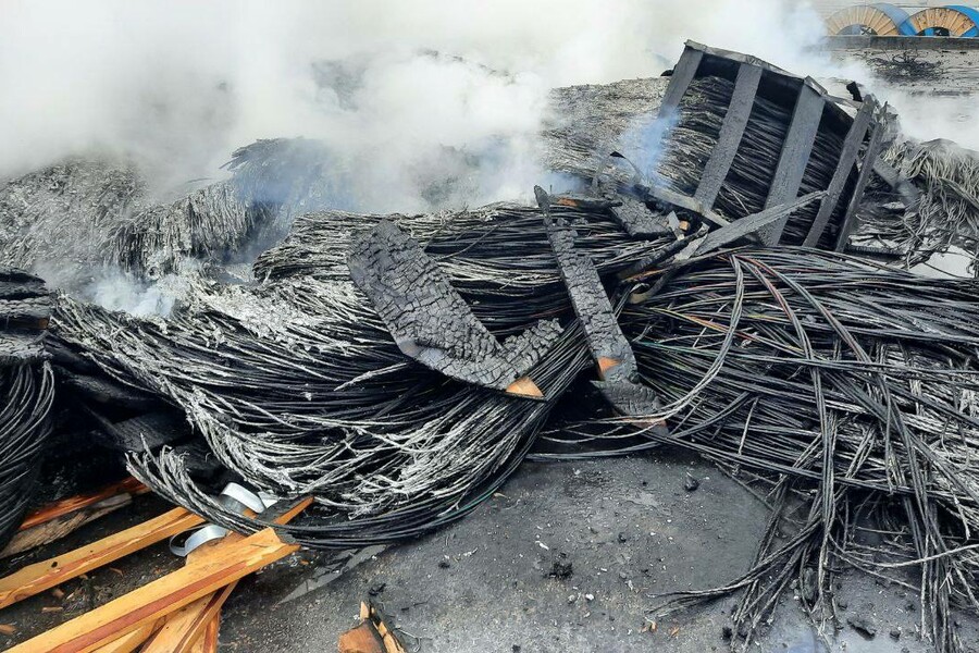 Обстрелы Харькова: Ранены люди, разрушены здания, пожары на предприятиях
