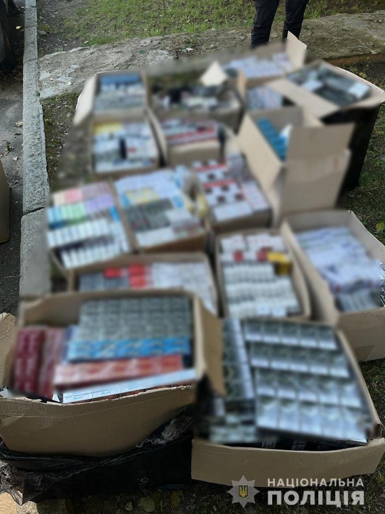 Незакона торгівля сигаретами у Харкові 