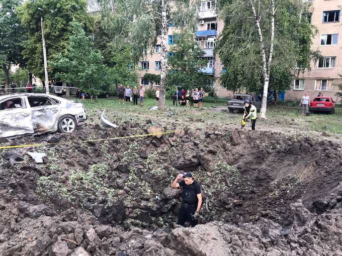 Новини Харькова: Внаслідок ракетного удару пошкождено 18 авто