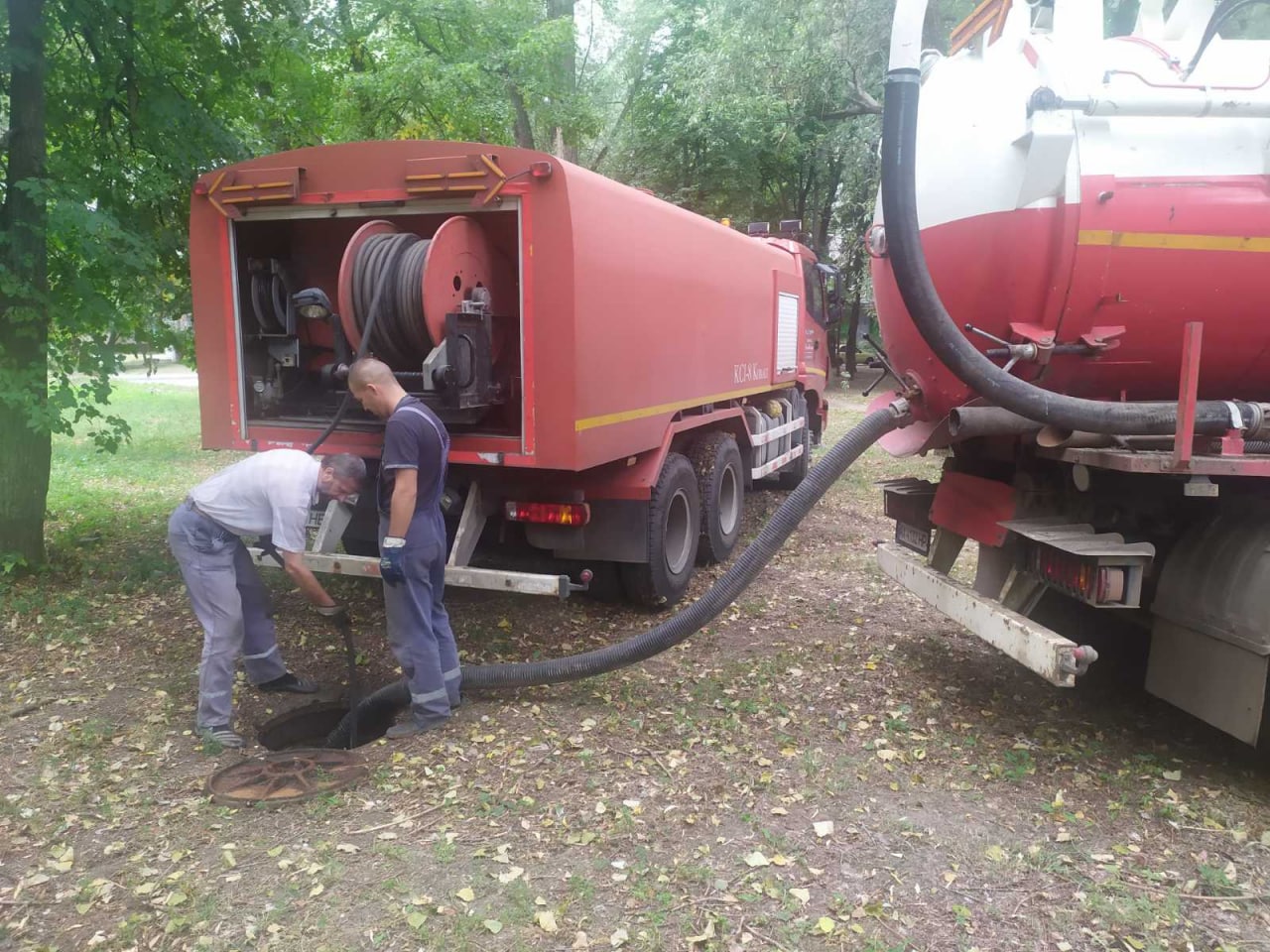 Перевіряють зливову каналізацію комунальники Харкова