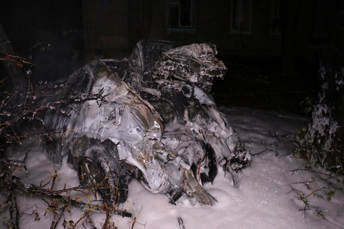Пожежа після ракетного удару по Слобідському району Харкова