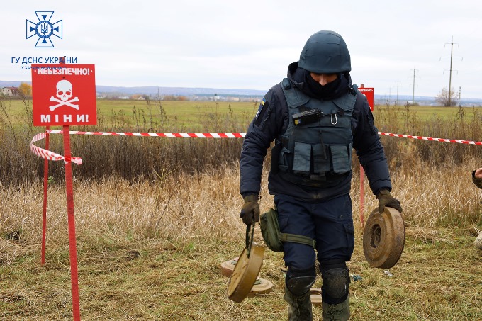 Новини Харкова: Піротехники ліквідували дві тисячи боєприпасів