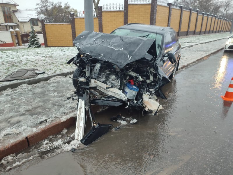 ДТП Харків: Врізалася у припарковане Peugeot водійка на Subaru
