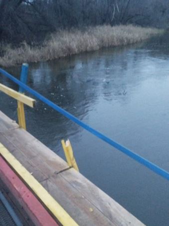 У Харківській області автомобіль з’їхав з мосту через р. Сіверській Дінець у місті Ізюм