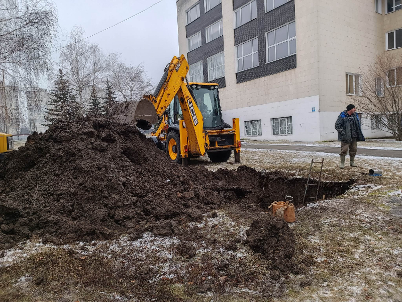 У Салтівському районі Харкова відновили три пошкоджені ділянки водогону
