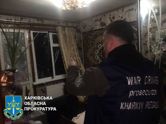 Новини Харкова: Фото наслідків обстрілу багатоквартирного будинку у Куп’янську