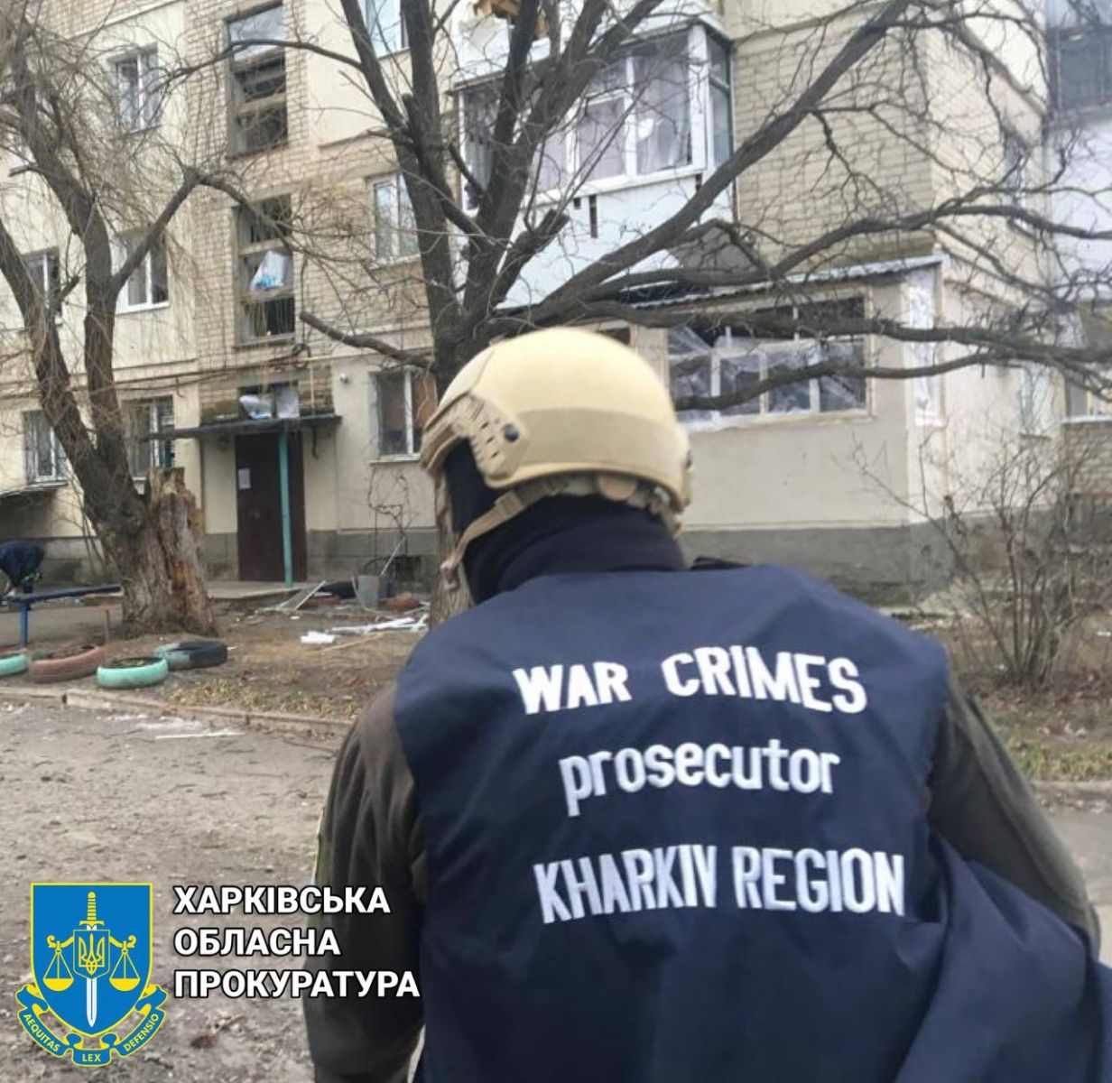 Поранені літні чоловіки під час обстрілу Харківщини окупантами