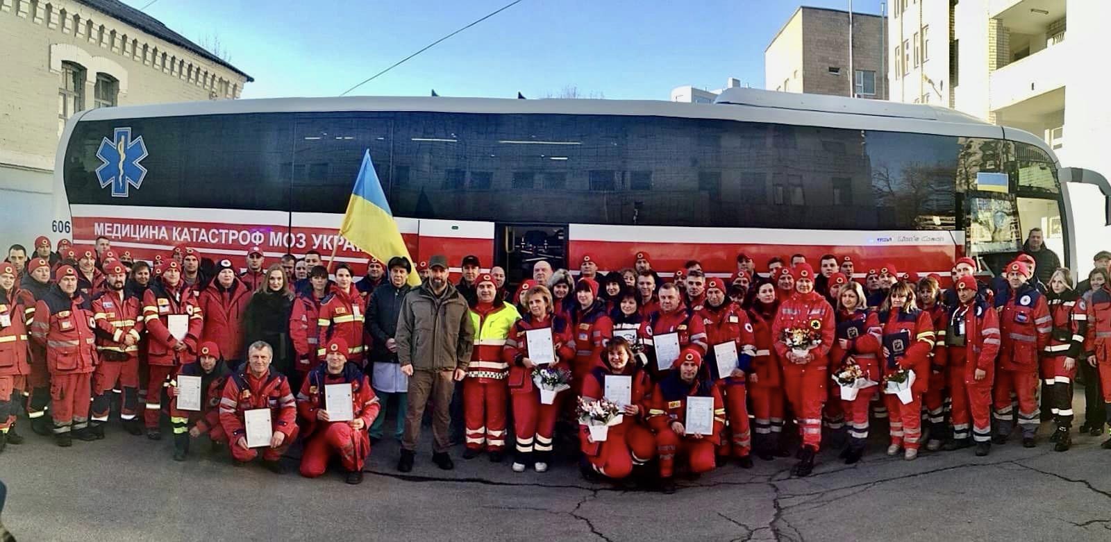 20 нових карет швидкої допомоги і реанімаційний евакуаційний автобус отримали відділення екстреної меддопомоги Харкова та області