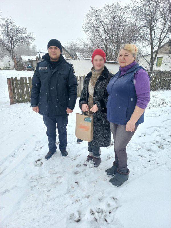 Допомогли дітям-сиротам під Харковом поліцейські