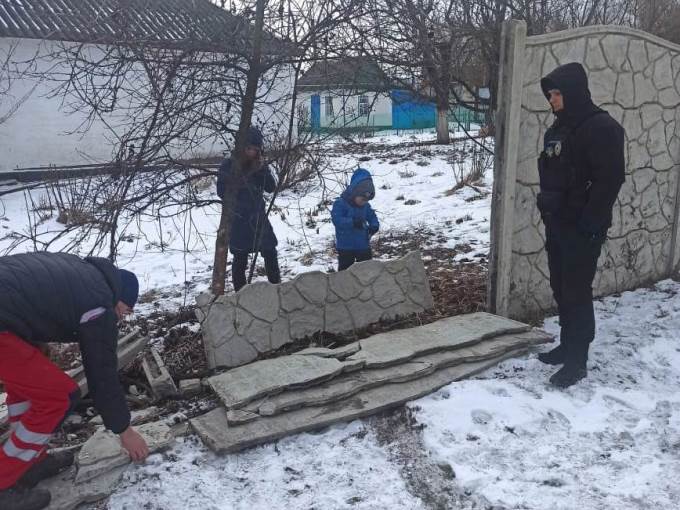 У Харківській області правоохоронці зафіксували 9 фактів пошкодження будинків внаслідок обстрілів