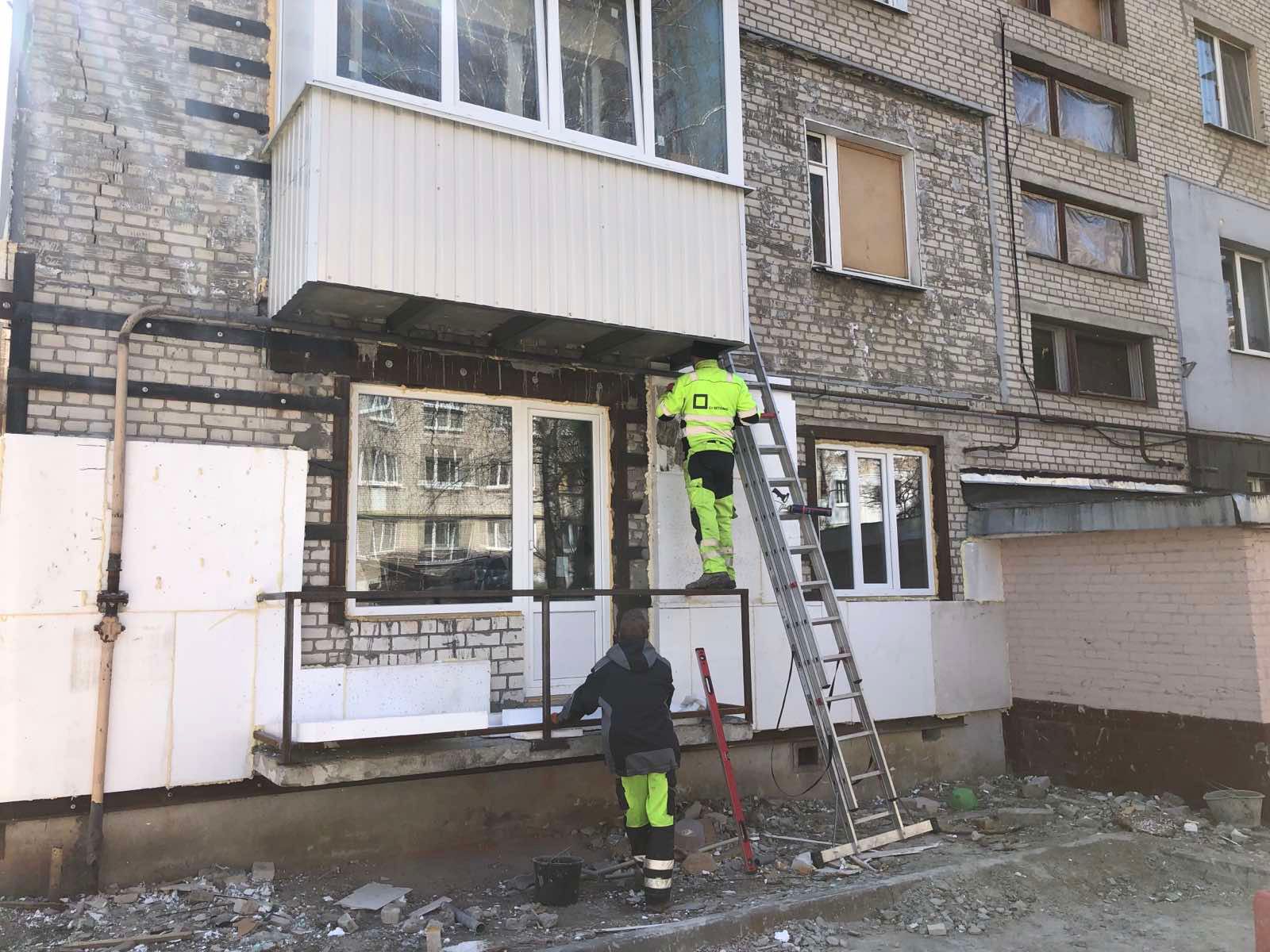 Відновили систему теплопостачання в зуйнованому будинку Харкова комунальники