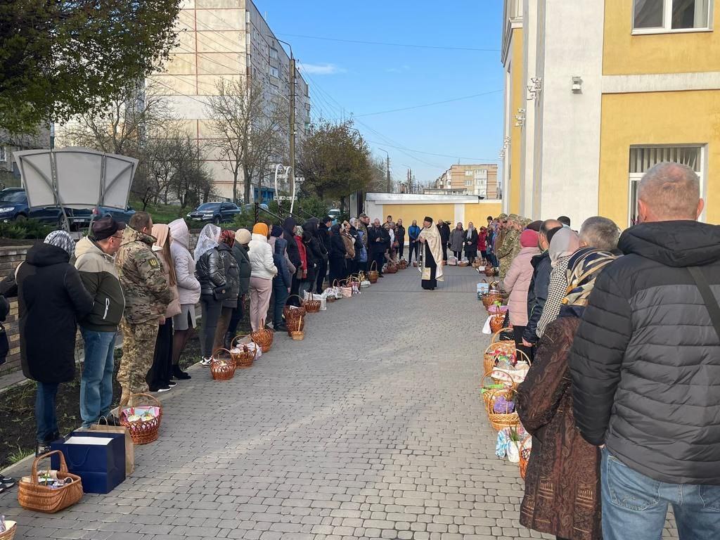 Відзначили свято Великодня у передмісті Харкова віряни Православної Церкви України