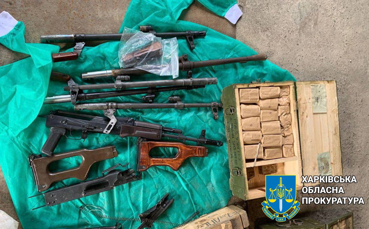 Продавала нелегально зброюа кримінальна група на Харківщині