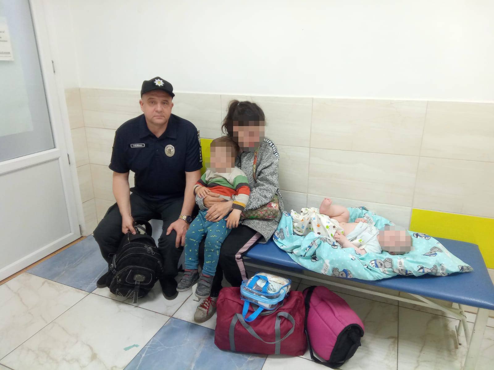 Врятували немовля поліцейські на Харківщині