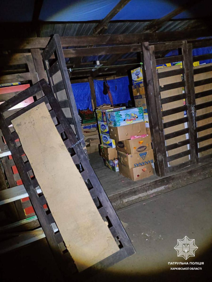 У Харкові чоловік проник до магазину та намагався здійснити крадіжку