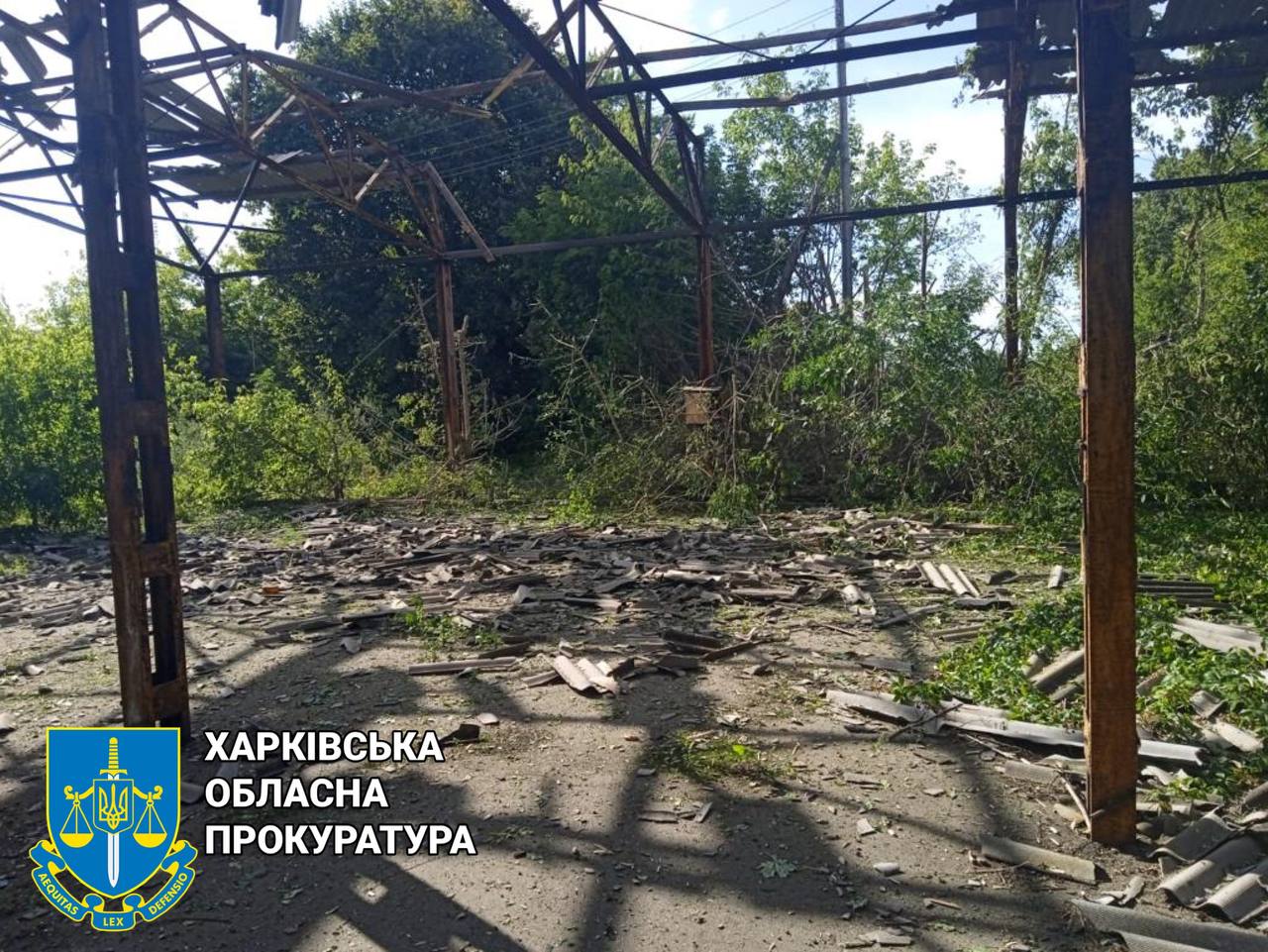 Поранені літні люди під час обстрілу Харківщини