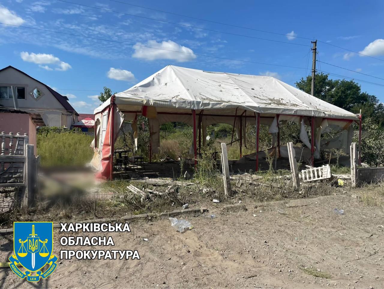 Вбили молоду жінку та дідуся у кафе-магазині на Харківщині окупанти