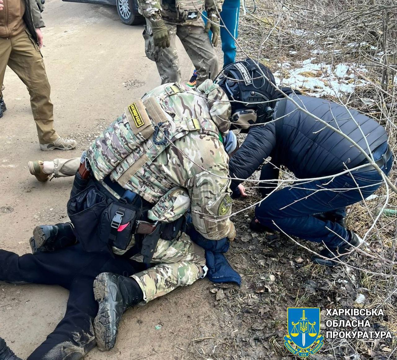 Прокуратура та ДБР завершили розслідування щодо ділків, які допомогали переправляти ухилянтів до Молдови