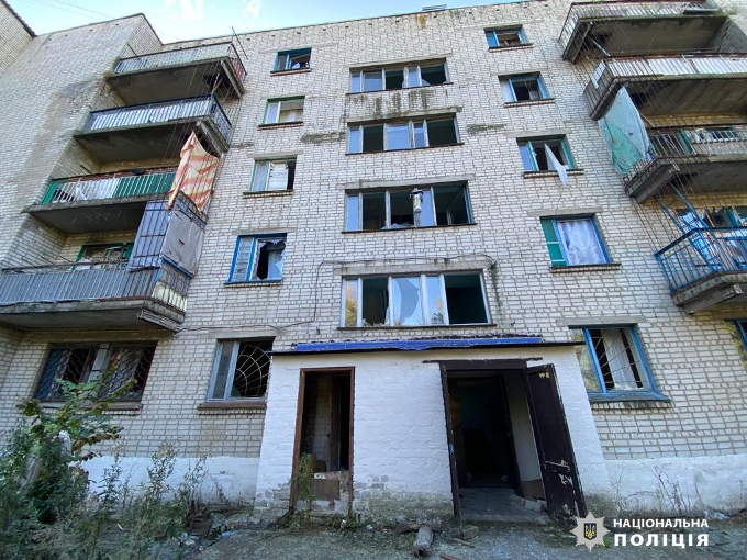 Внаслідок обстрілу у місті Вовчанськ пошкоджений будинок