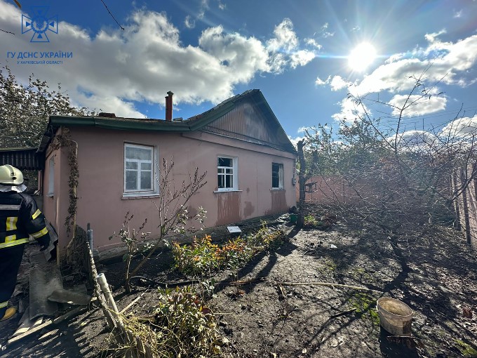 пожежу в приватному будинку на вулиці Південнопроєктній в Основ'янському районі Харкова