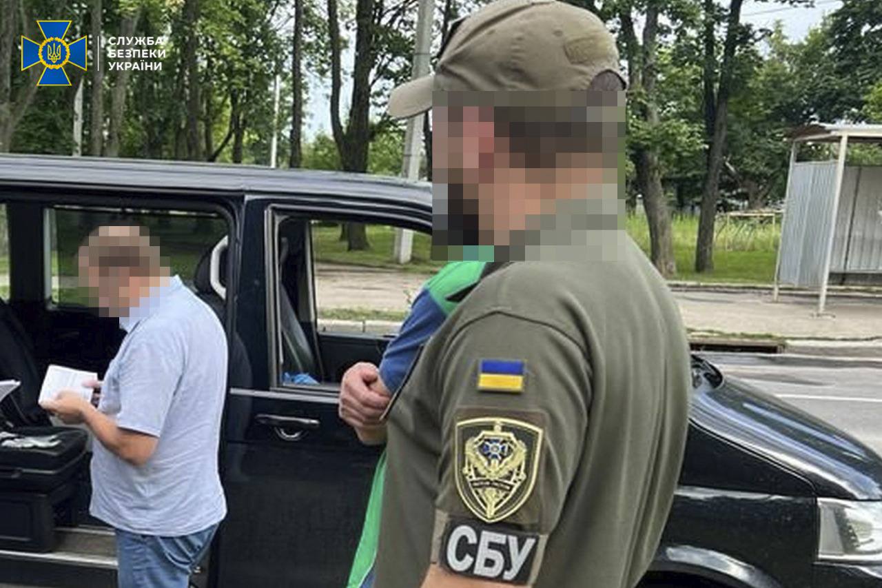 На Харківщині СБУ блокувала схему ухилення від мобілізації на чолі з начальником військкомату